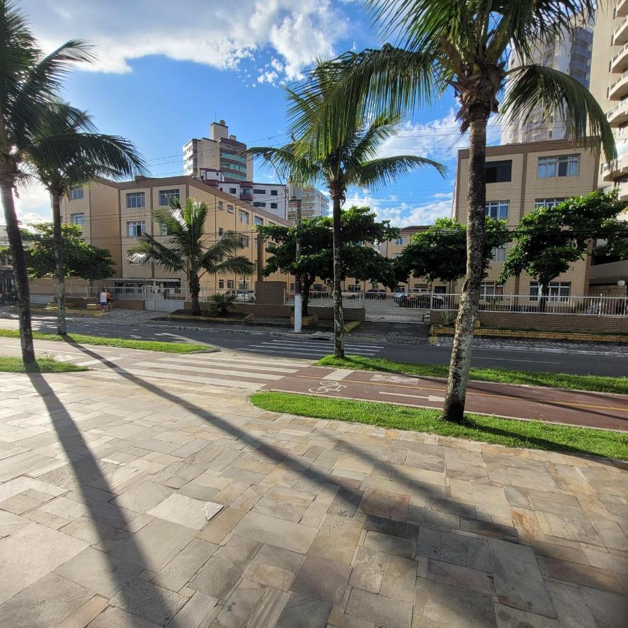 Kitnet Frente Pro Mar Em Vila Caicara, Portaria 24 Hs E Wifi Прая-Гранди Экстерьер фото